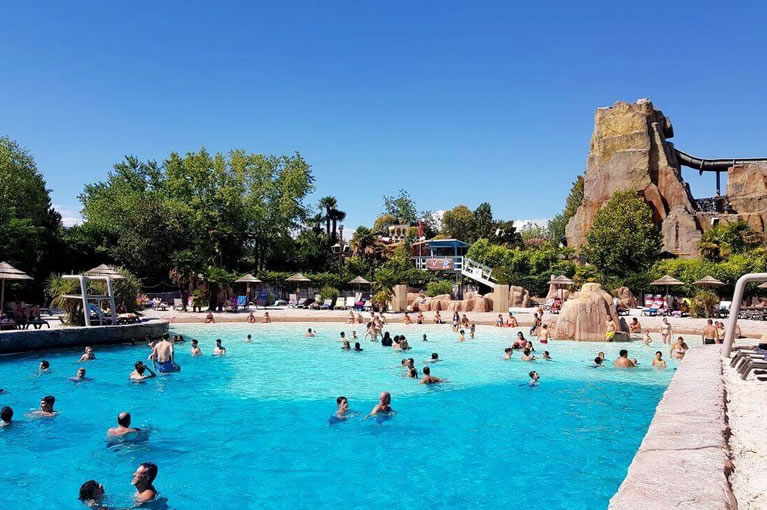 La piscina al Caneva Aquapark