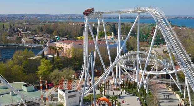 La montagna russa Oblivion a Gardaland